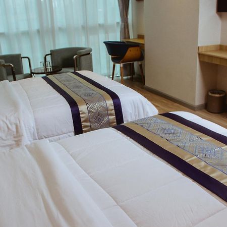 Gold Source Hotel Ліма Екстер'єр фото