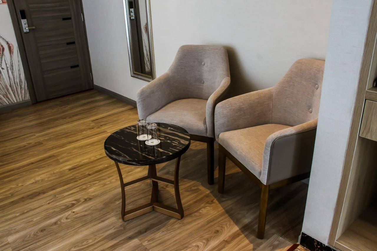 Gold Source Hotel Ліма Екстер'єр фото
